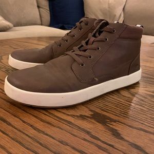 Sperry high top brown suede, boys size 7m.